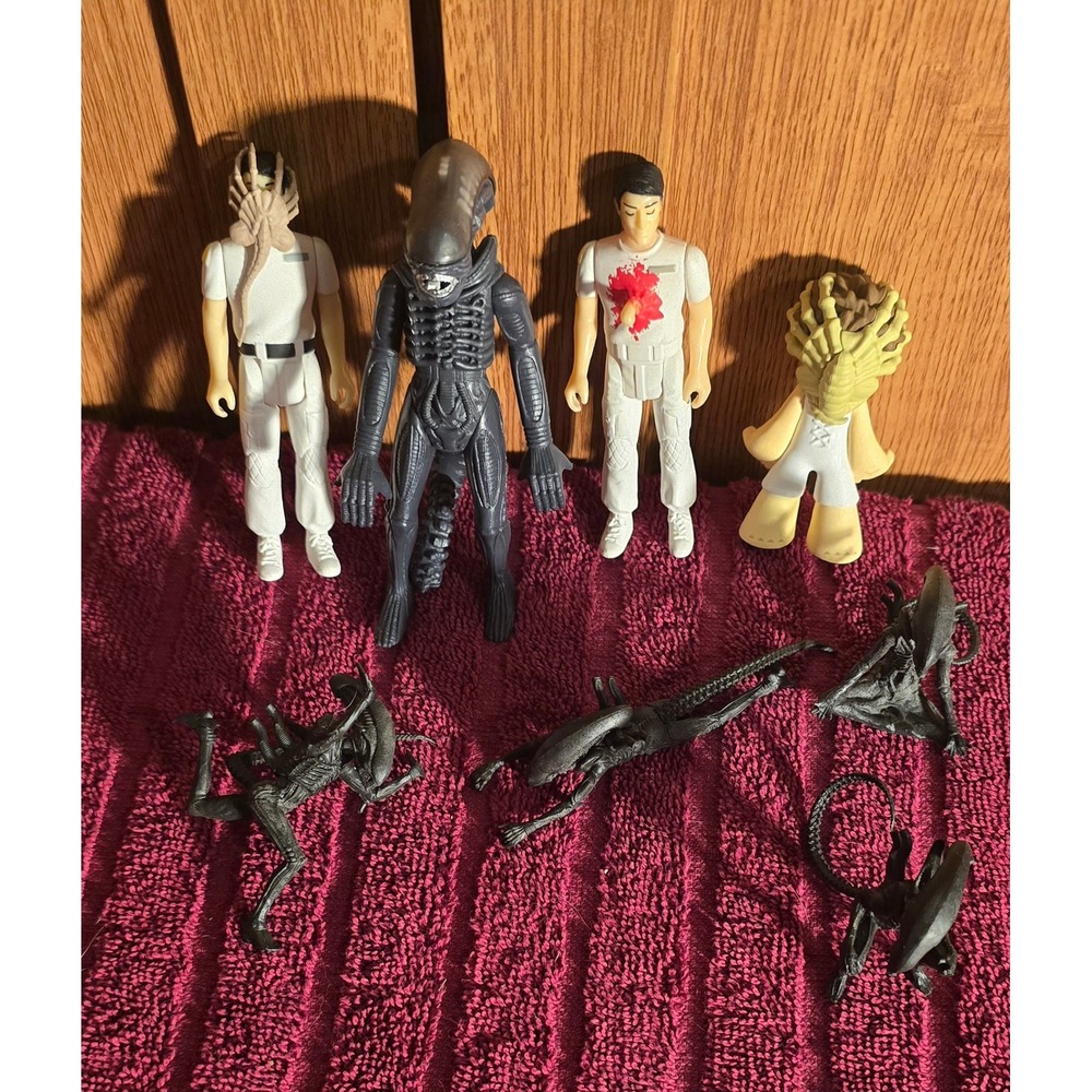 Alien Funko Super7 ReAction Lot Kane Facehugger Chestburster Xenomorph 8pc - Picture 7 of 7